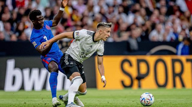 而这位球员 而这位球员