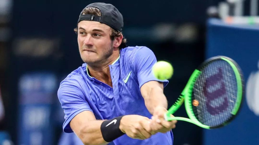 他重新回到 他重新回到