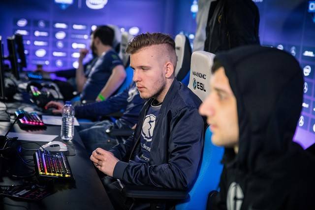 更高的爆破 更高的爆破