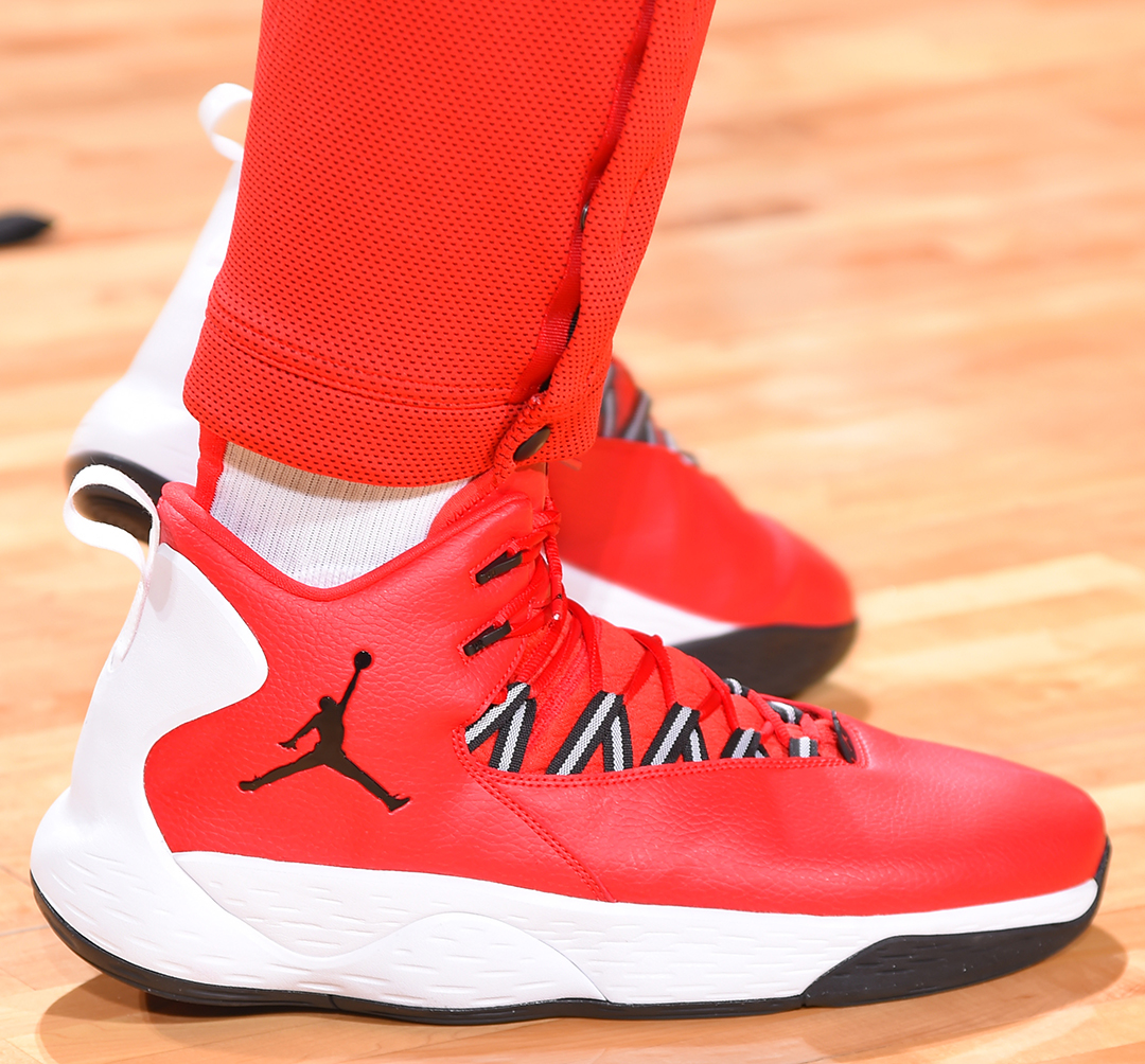 他在高位挡 他在高位挡