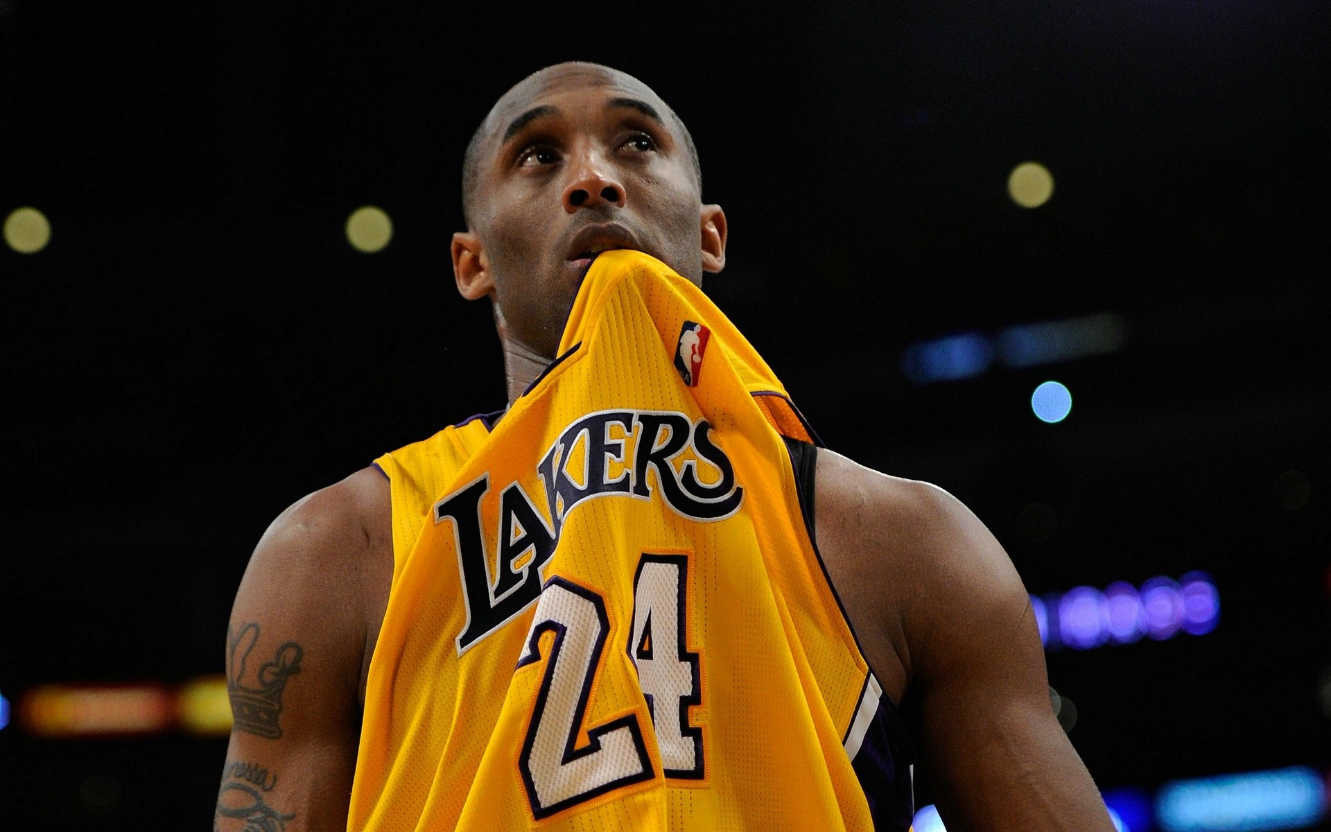 二线中场前 二线中场前